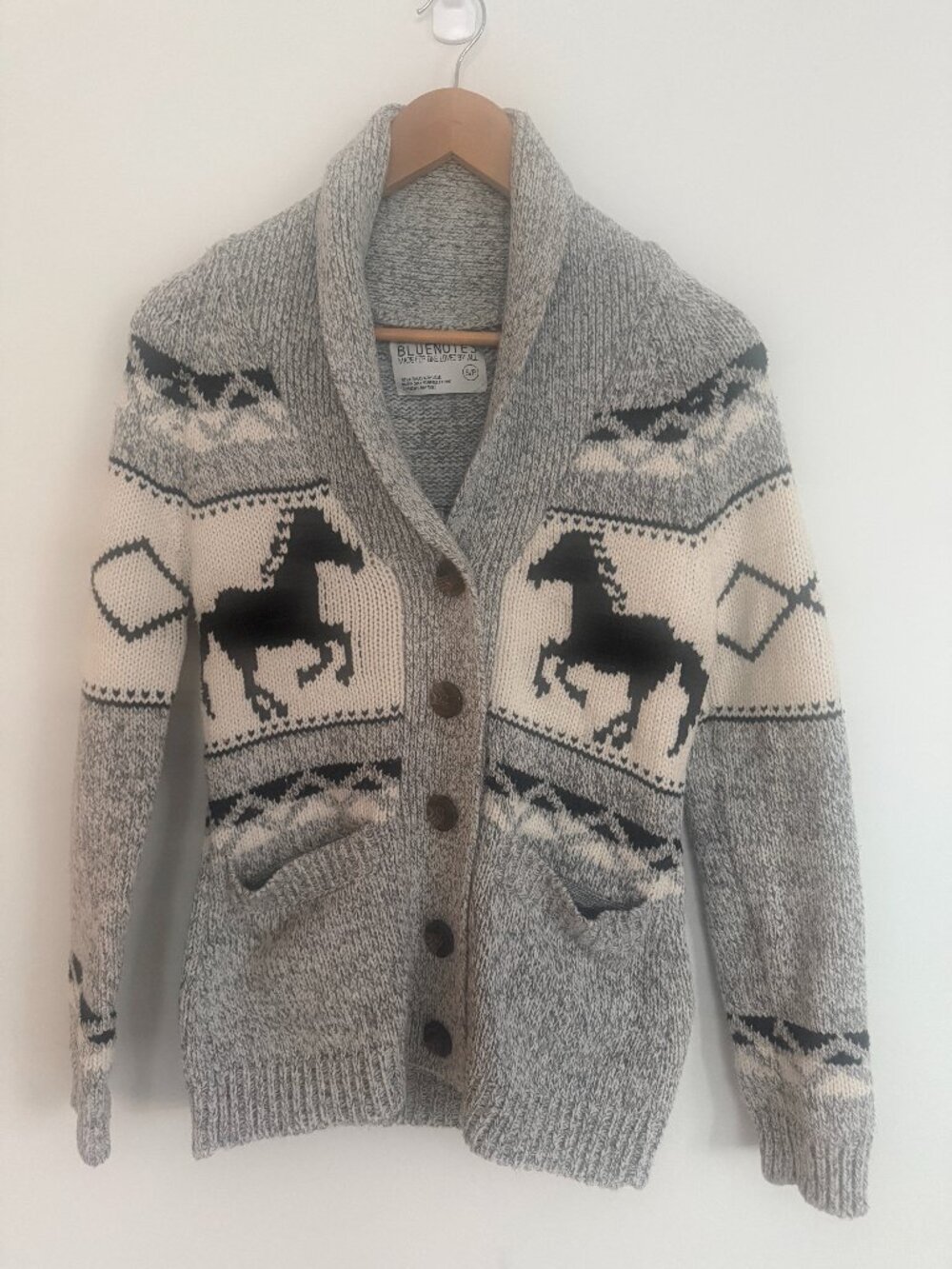 Bluenotes Womens Horses Acrylic Sweater Gray Size Small